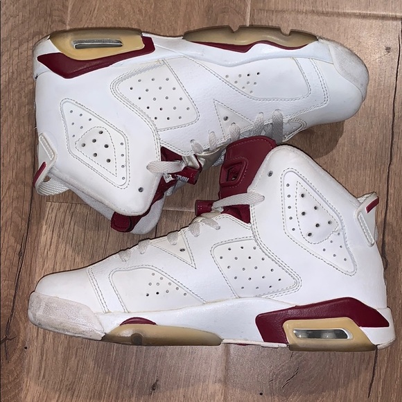 Jordan 6 Retro Maroon 6.5Y - Picture 4 of 6